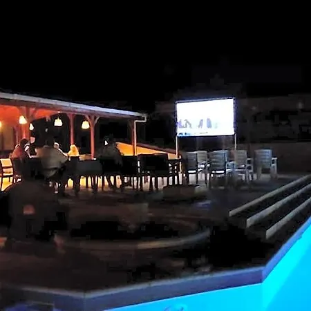 Отель Paradise 3*