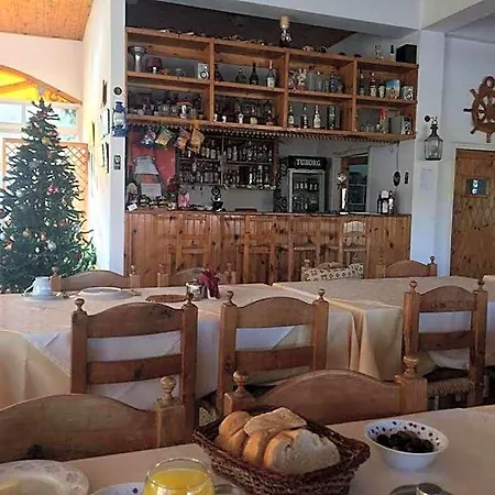 Отель Paradise Кирения